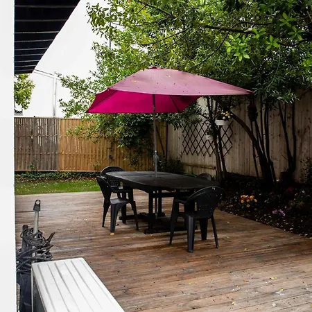 Spacious 110 M House With Garden Casa vacanze Floirac (Gironde)