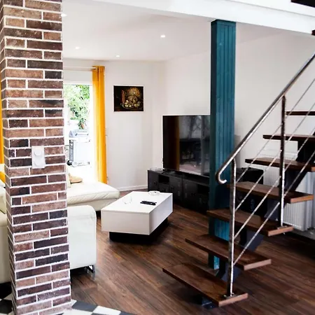 Spacious 110 M House With Garden